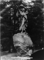 TITLE:  Sacajawea [sic] Monument in City Park, Portland, Oregon. Statue by Alice Cooper, REPRODUCTION NUMBER:  LC-USZ62-93141, Library of Congress, Prints and Photographs Division.