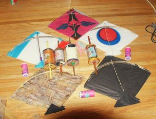 kite flying fighting india line spool manjha patang dor independence day