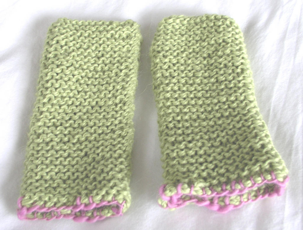 Easy to Knit Wristlets!