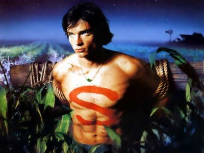 Tom Welling en el papel del joven Clark Kent, el protagonista de Smallville
