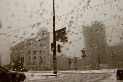 urania, wien, taxi, pluie, neige, photo dominique houcmant, goldo graphisme