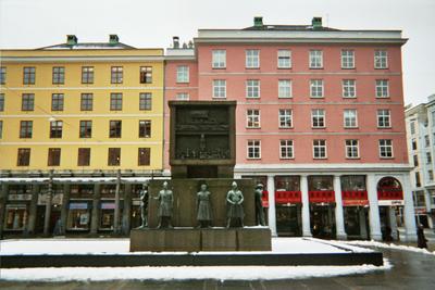 Bergen statues