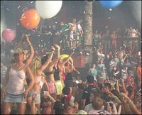 The party crowd at Coco Bongo - Courtesy of Creative Commons