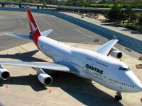 Picture of Qantas airlines 747-400 at San Francisco international airport