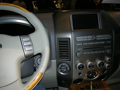 Infiniti QX56 SUV Dashboard ...