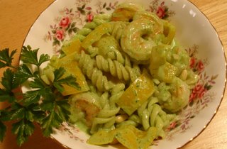 parsley pesto with fusilli and shrimps