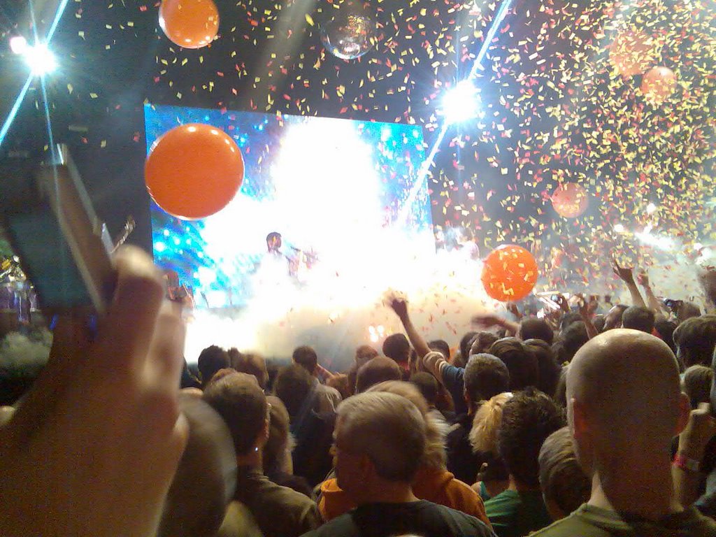 slow motion the flaming lips