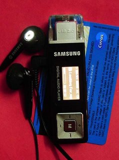 Samsung YPU2XB/XTL Digital Audio Player 512 MB