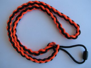 Edc Reviews Featured Reviews Make Your Own Special Paracord Lanyards And Fobs