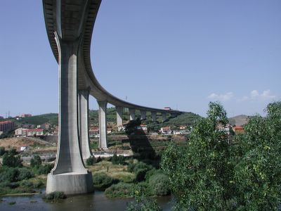 The A24 bridge across the Douro at Regua
