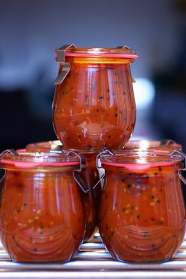 photograph picture how to make recipe for spicy indian style tomato chutney
