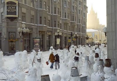 Moscow snowmans