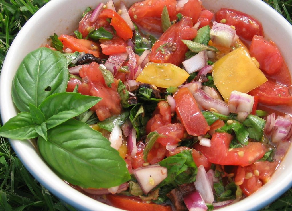 beautiful assorted salads tomatoes కోసం చిత్ర ఫలితం