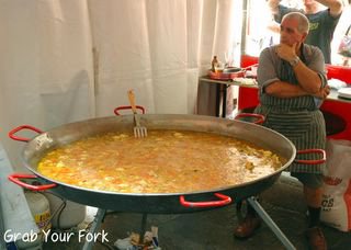 giant paella pan