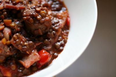 2006 photograph picture of how to make recipe for decadent sausages and lentils