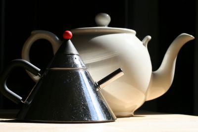 photograph picture of my two favourite teapots which I brought with me to America from the UK