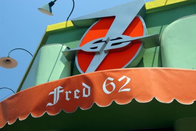 photograph picture of Fred 62 diner in loz feliz with restaurant review 