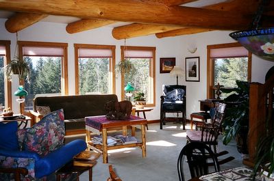 Kicking Horse Canyon Guest House