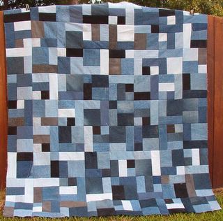 Quiltville's Quips & Snips!!: Early Morning Quilt Top...