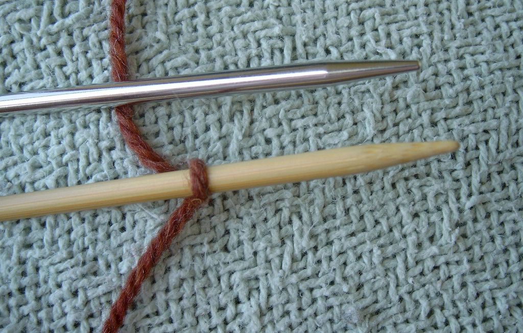 How to Wax Your Wooden Knitting Needles for Maximum Glide and Smoothness -  Yay For Yarn