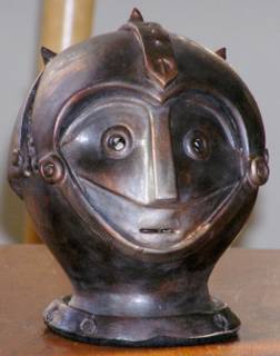 The prize is a statue of the head of the robot Atorox