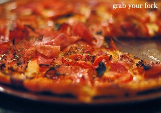 romana ham and tomato pizza