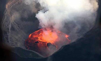 volcano pictures - a mountain formed by volcanic material