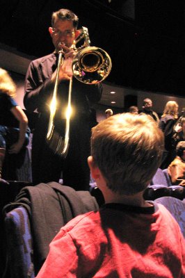 Master Ionarts meets the trombone, 3 December 2006, member of the Capitol City Symphony, Atlas Performing Arts Center