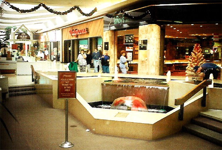 Malls of America - Vintage photos of lost Shopping Malls of the '50s, '60s & '70s