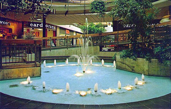 abercrombie lehigh valley mall