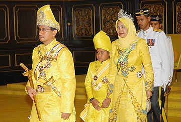 sultan mizan tengku terengganu santai ukays ismail muhamad zahirah sultanah
