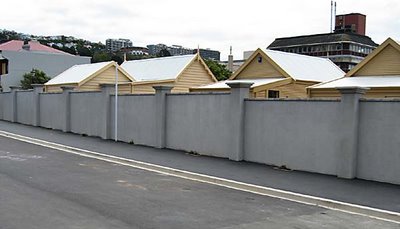 Wellington inner-city bypass: blank wall on Karo Drive