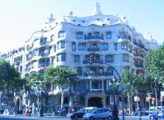 L a Pedrera Gaudi Barcelona