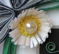 fringed flower quilling