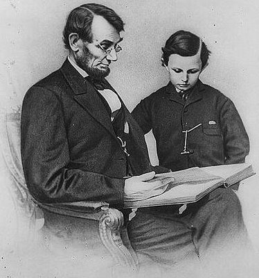 Mark in Mexico, http://markinmexico.blogspot.com/ For gifts, collectibles, Mexican arts and crafts, visit Pale Horse Gallery, http://palehorsemex.vstore.ca/ Abraham Lincoln with son.
