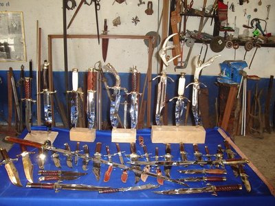 Pale Horse Galleries, http://palehorsemex.vstore.ca/, gifts, collectibles and Mexican art and crafts, A selection of steel blades, knives, swords and cutlery, all made using 16th century Toledo, Spain techniques, by Angel Aguilar, master sword maker, Ocotlan, Oaxaca, Mexico