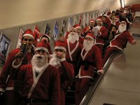 picture from http://www.mylondonphotos.com/lbs/santa2005