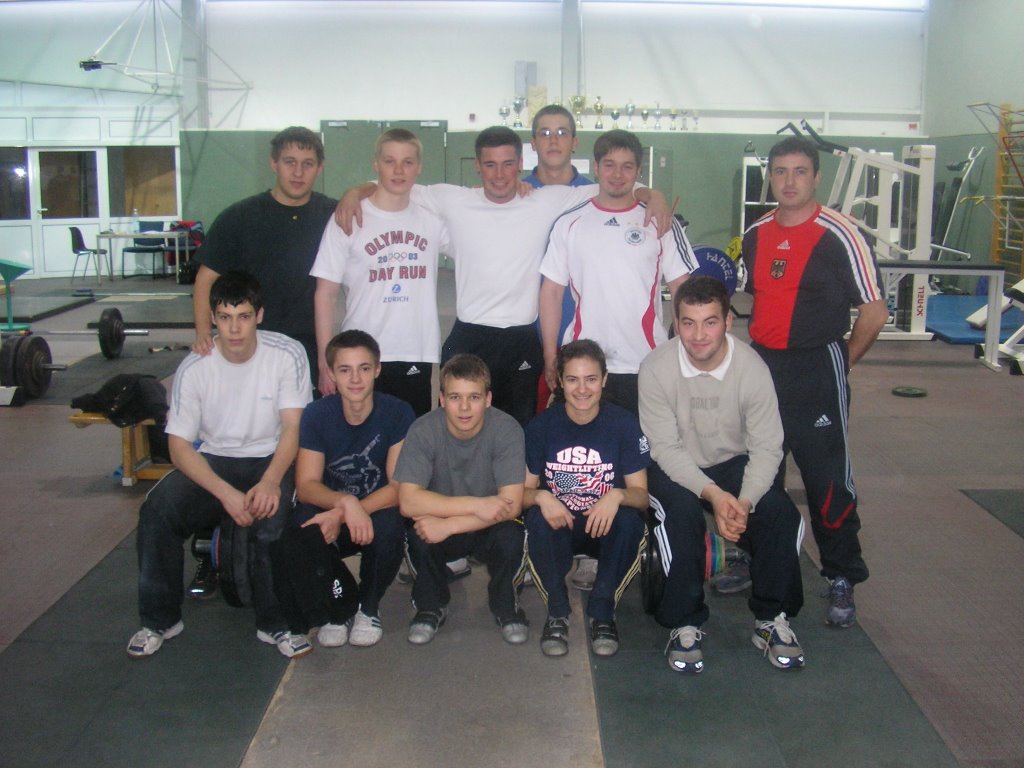 Gewichtheben - training at the German Olympic training center in Frankfurt am der Oder