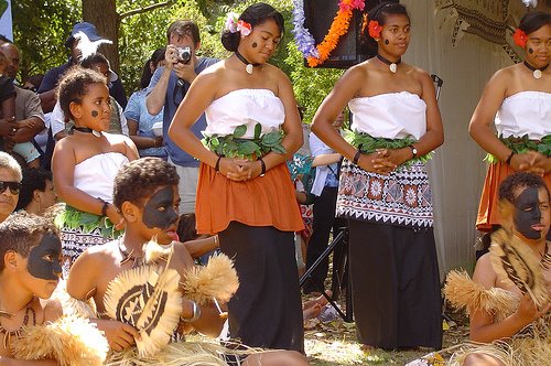 Fijituwawa Dance Group 2007