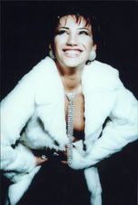 Pop-Singer ROYA AYKHAN in WINTER