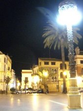 Plaza San Fernando noche