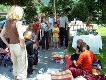 artbraekfast in park of glarus by action of artists from all religions