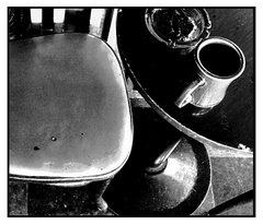 La mesa del rincón del café