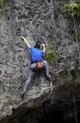 Katherine escalando "Protección Pasiva" @ #10 - Mirador Sur