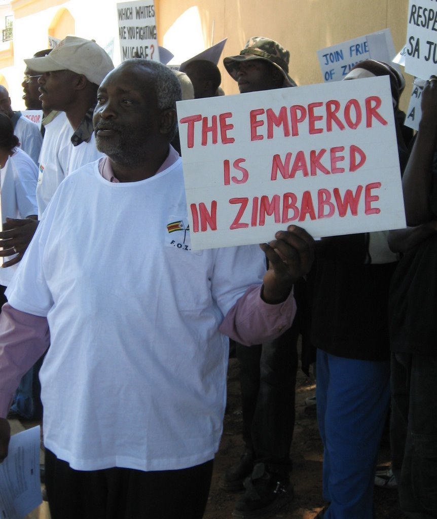VaRadical Soldier ku Joburg pa"Anti-Mugabe" demo!