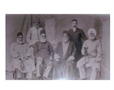 Prof. Arnold with the leaders of Aligarh Movemet