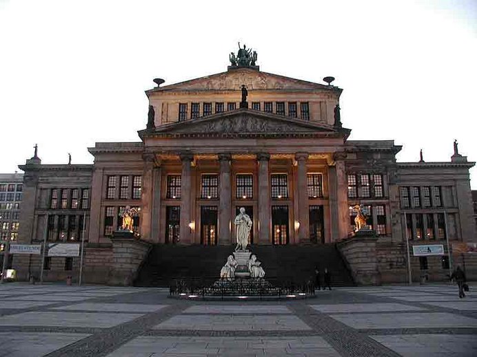 Schauspielhaus, al centro de Gendarmenmarkt