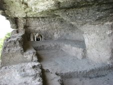 Tipova, biserica rupestra in care s-a cununat Stefan cel Mare cu Maria lui Chir Stefan