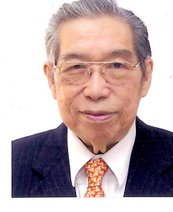 Dr Lee Kum Tatt