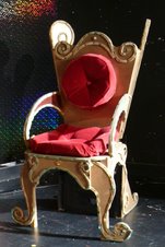 Chaise en mousse sculpter